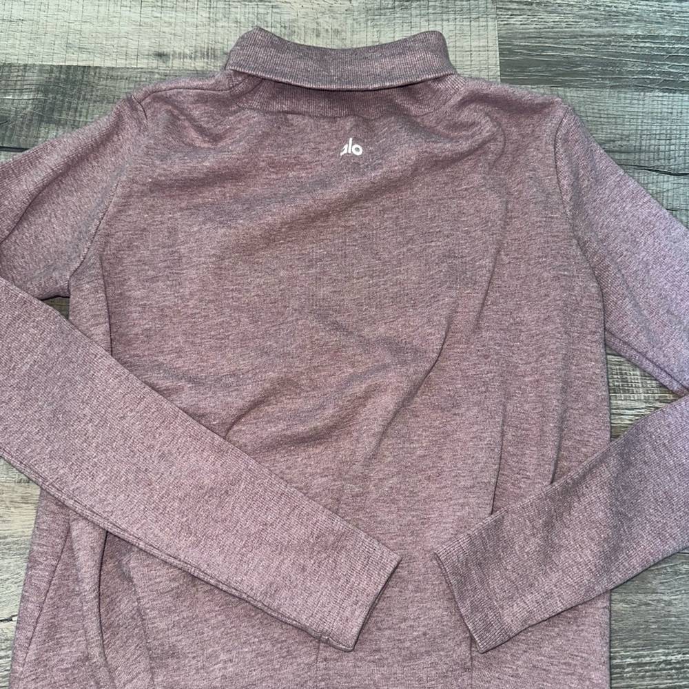 ALO Yoga Mauve mock neck  Sweater